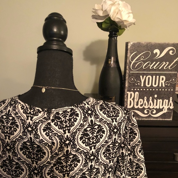 NEW•L•Stunning Damask Black/White Fit & Flare Dress - Picture 9 of 9